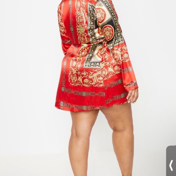 PrettyLittleThing Red Baroque Print Long Sleeve Wrap Dress - Picture 4 of 5